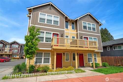 14414 34th Lane S, Tukwila, WA, 98168 | Card Image