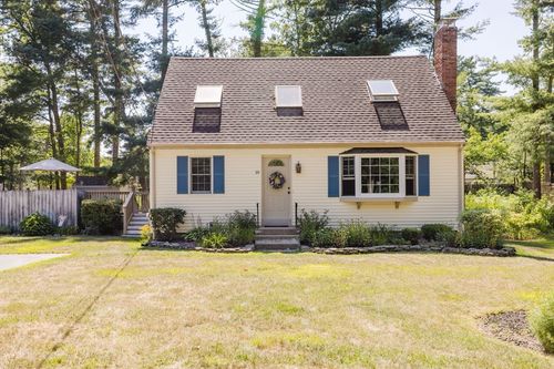 18 Murdock St, Carver, MA, 02330-1146 | Card Image