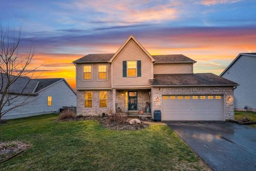 4457 Knoll Crest Dr, Grove City, OH, 43123-9476 | Card Image