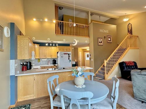 110 Glenshire Blvd S, Watkins, MN, 55389-1251 | Card Image