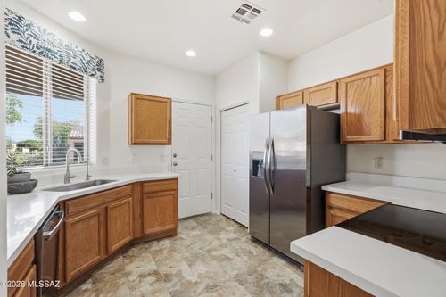 536 W Deerview Court, Green Valley, AZ, 85614 | Card Image