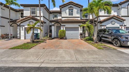7634 Nw 114th Path, Medley, FL, 33178-1381 | Card Image