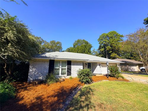 211 Chimney Ln, Haughton, LA, 71037-9272 | Card Image