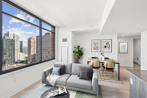 1402-151 Bay St, Jersey City, NJ, 07302-4850 | Card Image