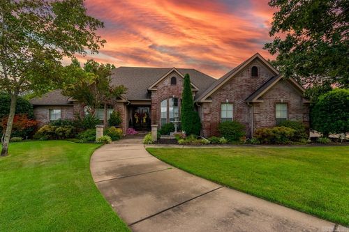 760 Bristol Ln, Conway, AR, 72034-8502 | Card Image