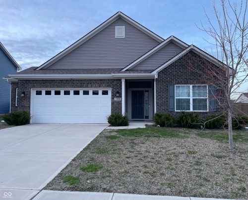 1034 Long Stand Dr, Greenwood, IN, 46143-3827 | Card Image