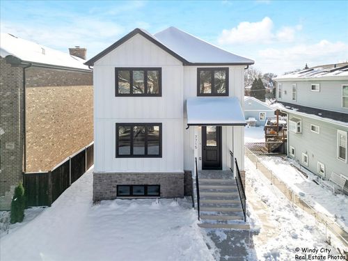 7715 W Balmoral Ave, Chicago, IL, 60656-1652 | Card Image