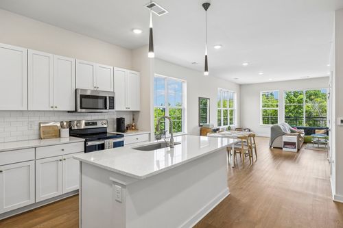 208-600 E Trinity Ln, Nashville, TN, 37207-5389 | Card Image
