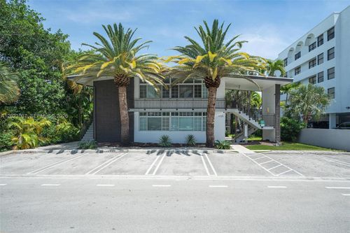 104-1135 92nd St, Bay Harbor Islands, FL, 33154-3635 | Card Image