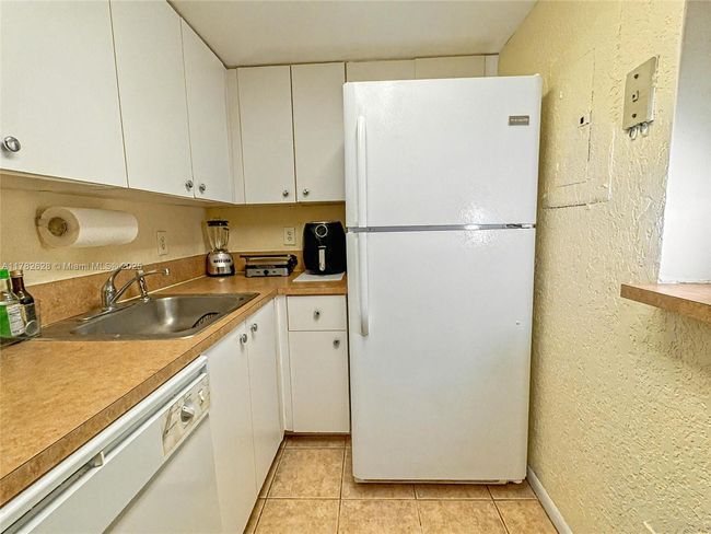 APT-2108 - 770 Claughton Island Dr, Condo with 1 bedrooms, 1 bathrooms and null parking in Miami FL | Image 7