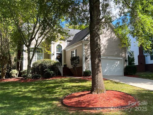 6231 Oxwynn Ln, Charlotte, NC, 28270-1732 | Card Image