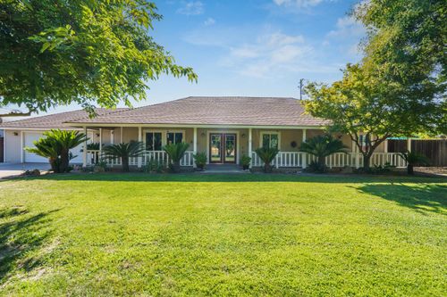 11736 Waverly Road, Madera, CA, 93636 | Card Image