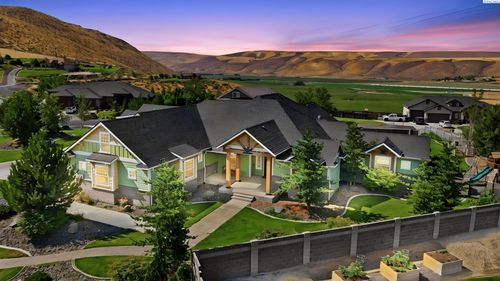 75103 E Reata Rd, Kennewick, WA, 99338 | Card Image