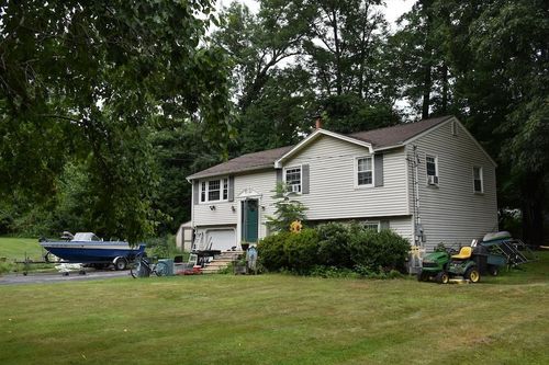 1 Hidden Valley Rd, Windham, NH, 03087-1129 | Card Image