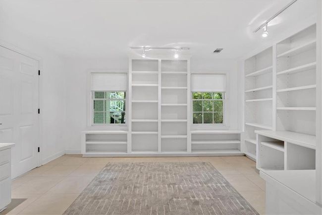 400 Old Ivy Rd Ne, House other with 6 bedrooms, 6 bathrooms and 3 parking in Atlanta GA | Image 76