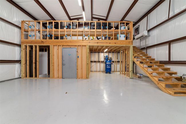 Insulated 60'x30' shop. | Image 38
