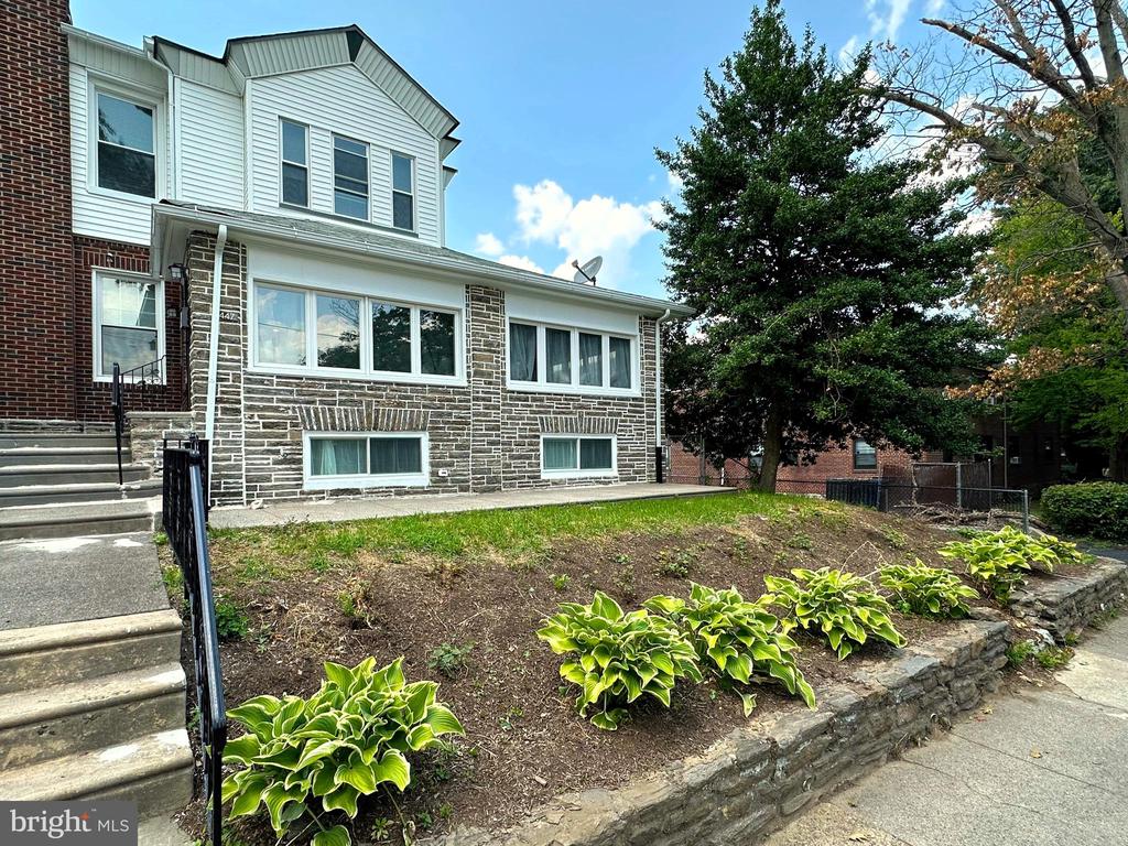Phil Ellena St, Philadelphia, PA 19119