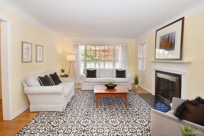 18438 Bedford Street, Home with 3 bedrooms, 1 bathrooms and null parking in Beverly Hills Vlg MI | Image 3