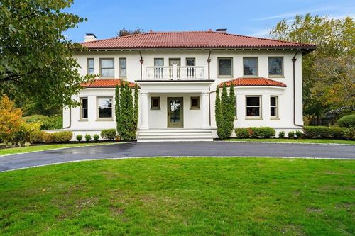 2 Ocean Ave, Swampscott, MA, 01907-2303 | Card Image