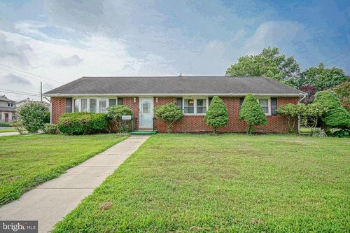 120 E Lake Ave, BLACKWOOD, NJ, 08012-2973 | Card Image