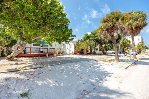 610 72nd Ave, ST PETE BEACH, FL, 33706-3615 | Card Image