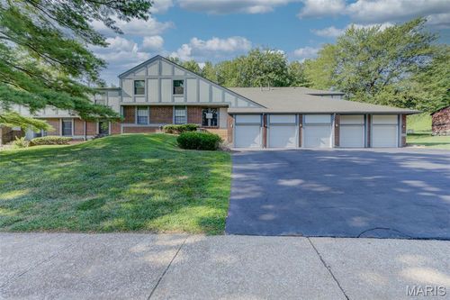 13168 Royal Pines Dr, Saint Louis, MO, 63146-2271 | Card Image