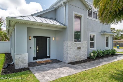 2093 Greenway Dr, Melbourne, FL, 32901-5329 | Card Image