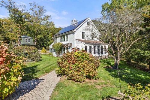 108 Kilby St, Hingham, MA, 02043-2052 | Card Image