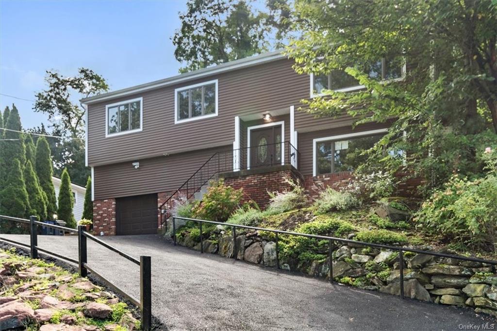 Rumbrook Rd, Elmsford, NY 10523