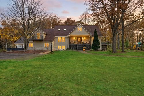 29206 River Rd, Stanley, WI, 54768-9676 | Card Image