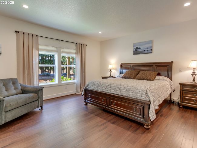 Primary Bedroom | Image 15