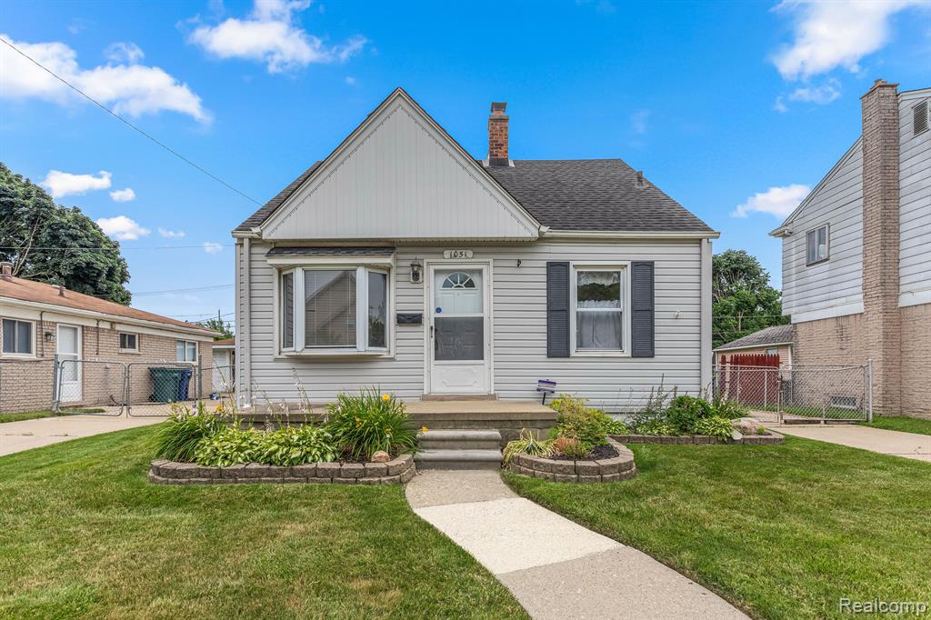 Capitol Ave, Lincoln Park, MI 48146