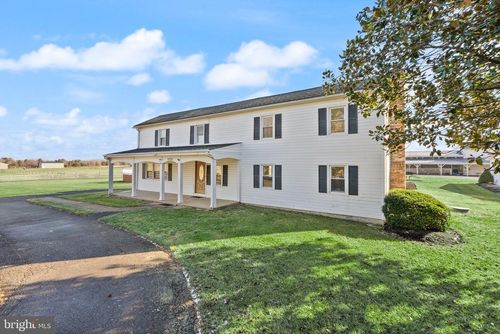 10733 Parkgate Dr, NOKESVILLE, VA, 20181-2921 | Card Image