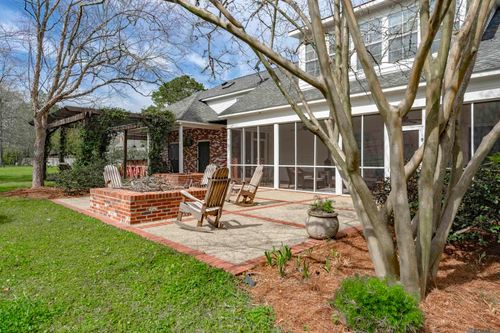 2806 Dakin Ave, Baton Rouge, LA, 70820-4431 | Card Image
