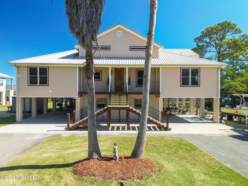 10452 Riviere Vue Dr, Biloxi, MS, 39532-8110 | Card Image