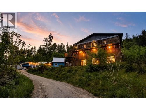 6421 Sunshine Dr, Nelson, BC, V1L6S1 | Card Image