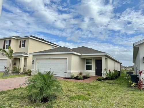 8773 Swell Brooks Ct, NORTH FORT MYERS, FL, 33917-4005 | Card Image