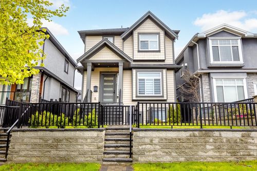 333 E 64th Ave, Vancouver, BC, V5X2M8 | Card Image
