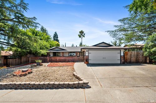 161 Andover Dr, Vacaville, CA, 95687-5707 | Card Image