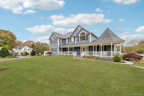 60 Steuben Blvd, Nesconset, NY, 11767-3036 | Card Image