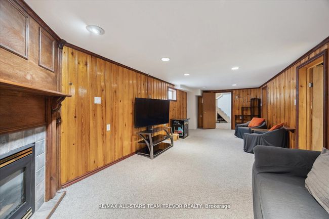 27 Corbett Cres, House other with 3 bedrooms, 4 bathrooms and 5 parking in Aurora ON | Image 28