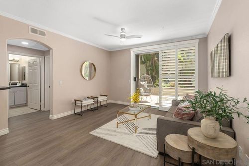 unit-f107-4165 Executive Dr, La Jolla, CA, 92037-1365 | Card Image