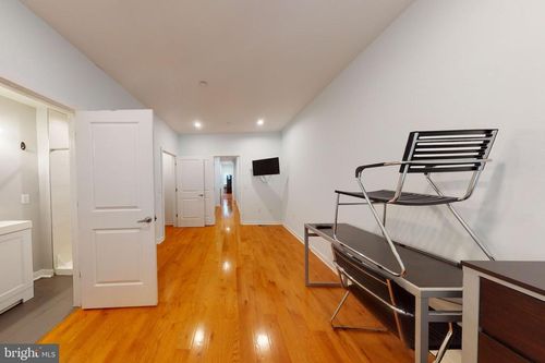 1-1517 W Seybert St, PHILADELPHIA, PA, 19121-4305 | Card Image