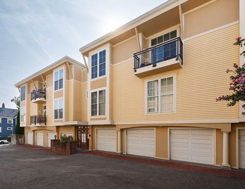 unit-6-27 Osgood St, Somerville, MA, 02143-2853 | Card Image