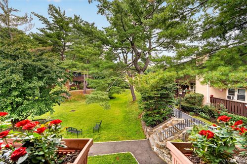 c-16-95 Wiltshire Rd, Scarsdale, NY, 10583-4561 | Card Image