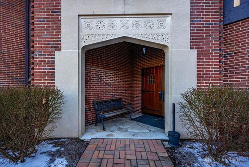 1211 Far Hills Ave, Oakwood, OH, 45419-3154 | Card Image