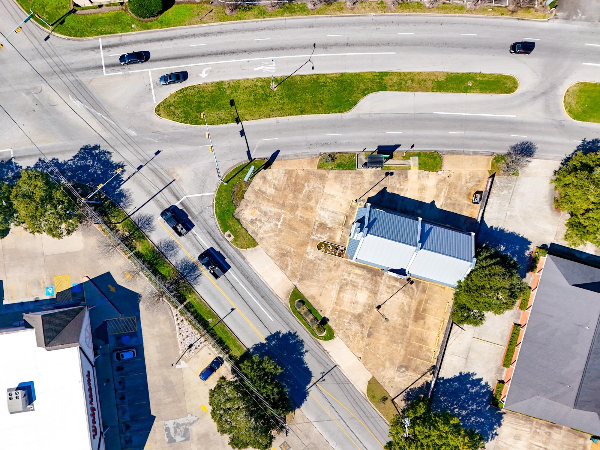 130 Dowlen Rd, Beaumont, TX 77707