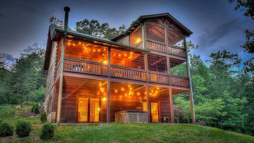 122 Sullivan Trl, Blairsville, GA, 30512-7302 | Card Image