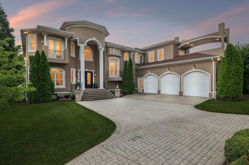 17 Harbor Cove Dr, Old Hickory, TN, 37138-2169 | Card Image