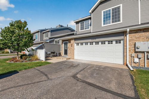 8805 Hastings Cir Ne, Blaine, MN, 55449-4507 | Card Image